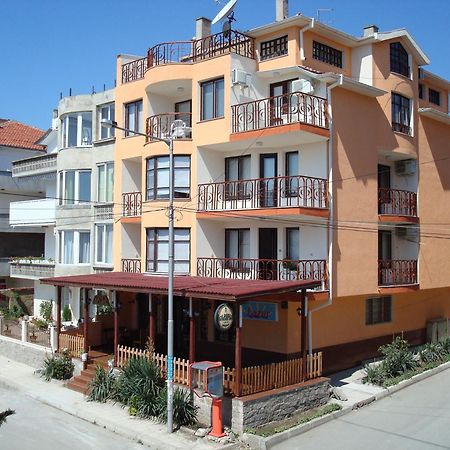 Lazur Hotel 라브다 외부 사진