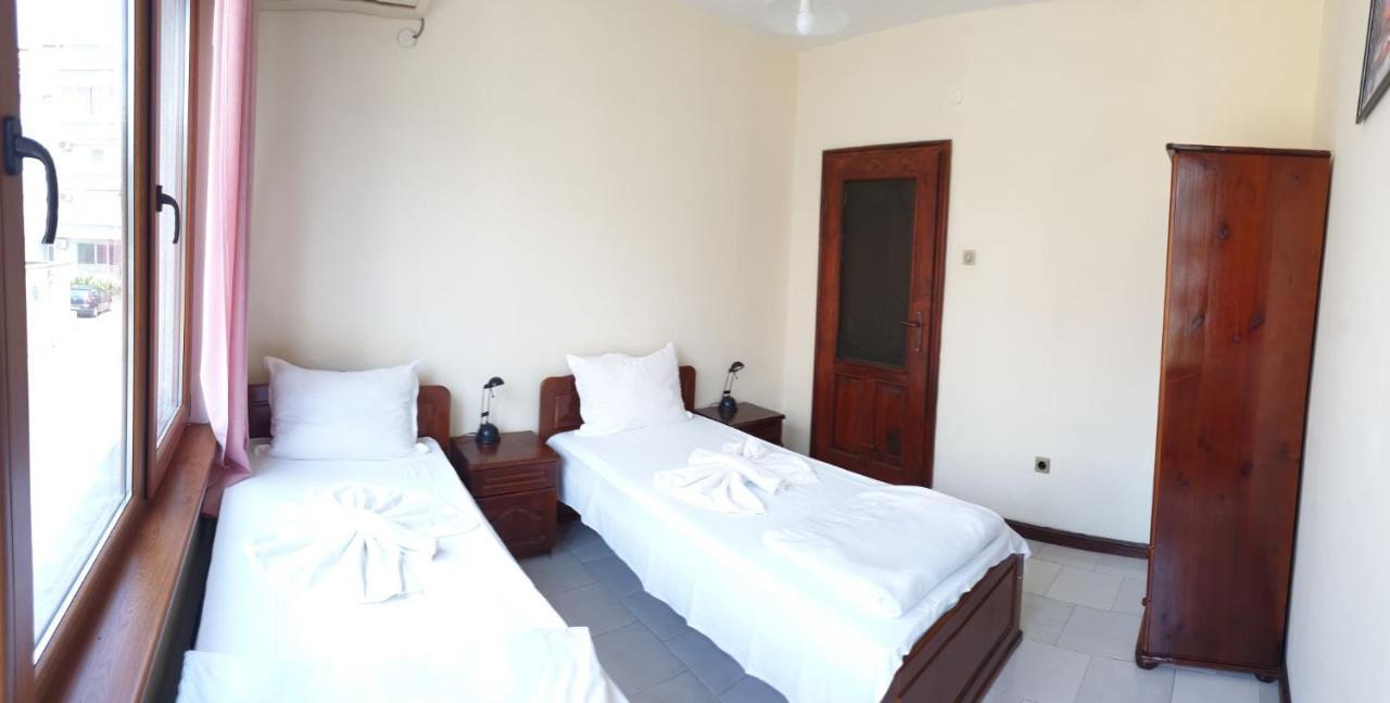Lazur Hotel 라브다 외부 사진