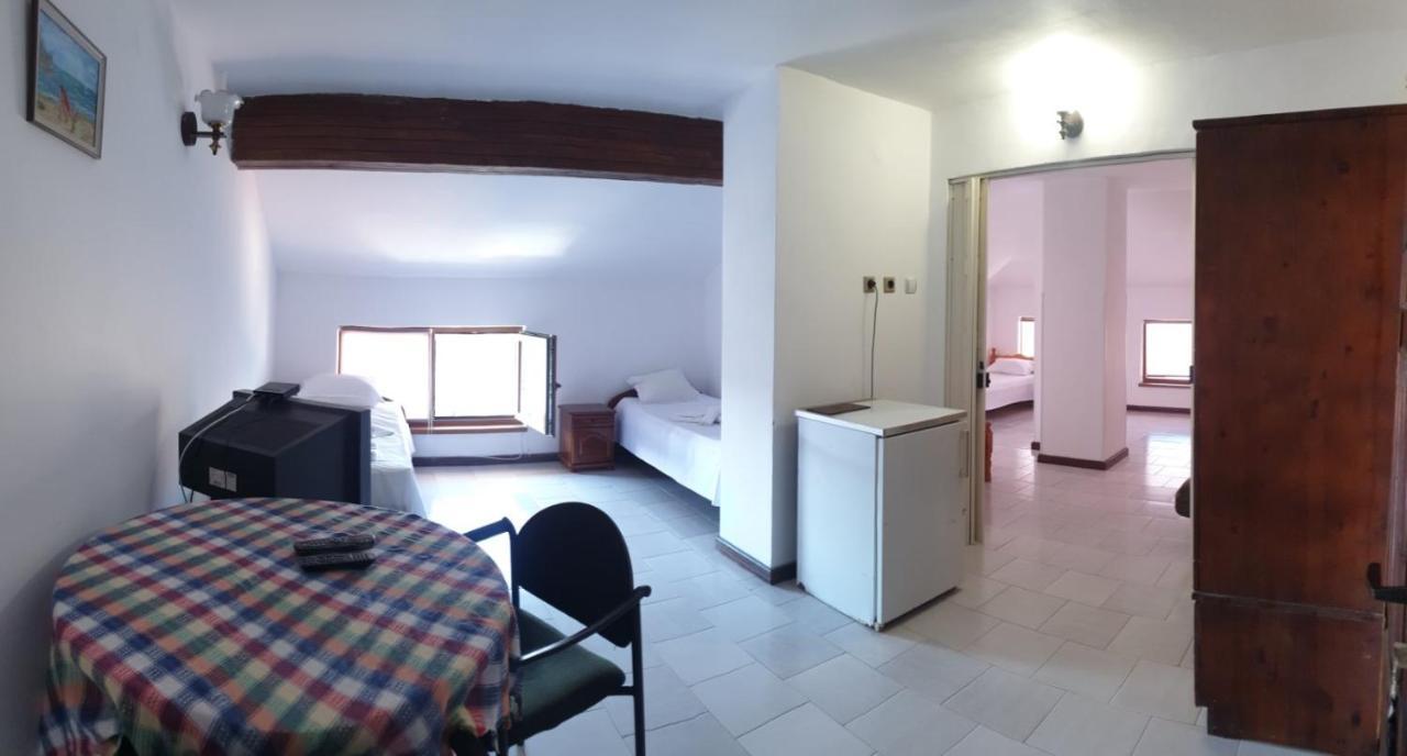 Lazur Hotel 라브다 외부 사진