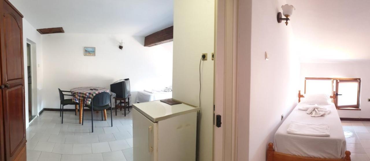 Lazur Hotel 라브다 외부 사진