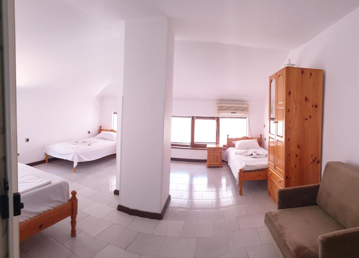 Lazur Hotel 라브다 외부 사진